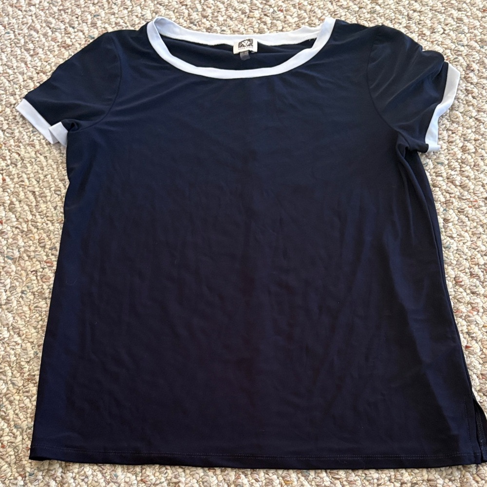 Women’s Blouse Bundle - Picture 7 of 16